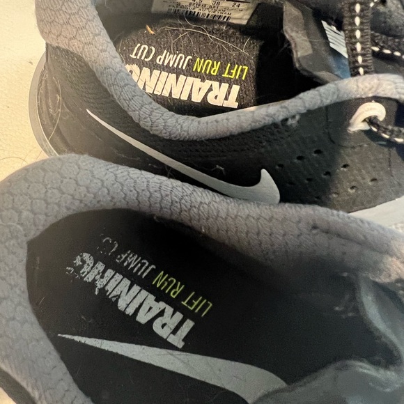 My favorite style of running shoe! - Picture 3 of 4